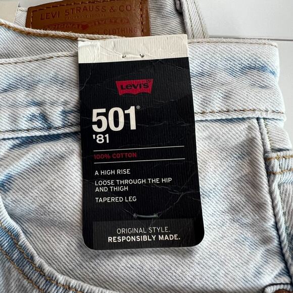 Levi's Premium Women 501 '81 Button Fly Tapered Leg Jeans 23x31 Ice Blue NWT - Picture 2 of 13